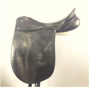 Passier Dressage Saddle, 17.5 Seat, Medium Tree